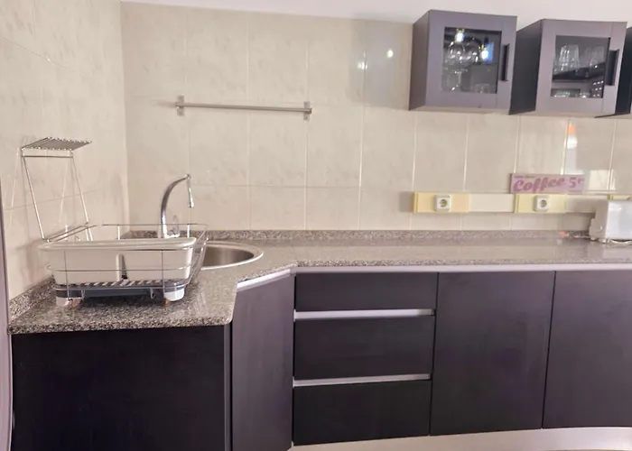 Pensión Novas Direcoes *