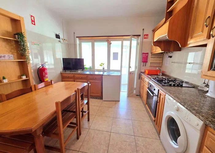 Novas Direcoes * Melgaço