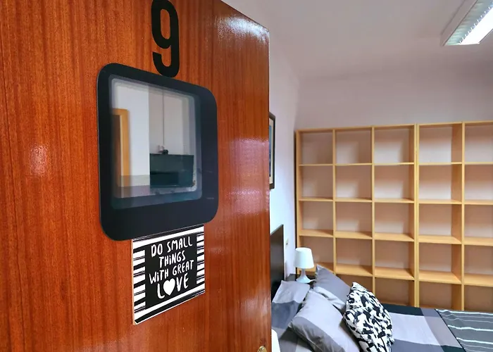 Pensión Novas Direcoes *